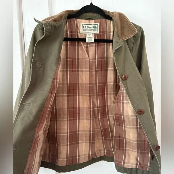 L.L. Bean Olive Utility Jacket with Brown Collar - Picture 5 of 6